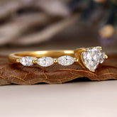 MIRA lovely heart shaped Engagement Ring